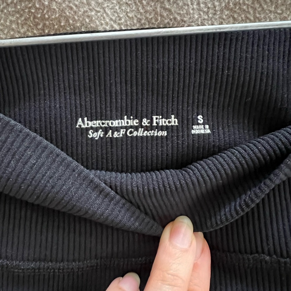 Abercrombie & Fitch Women's Black Athletic Shorts - Picture 3 of 4